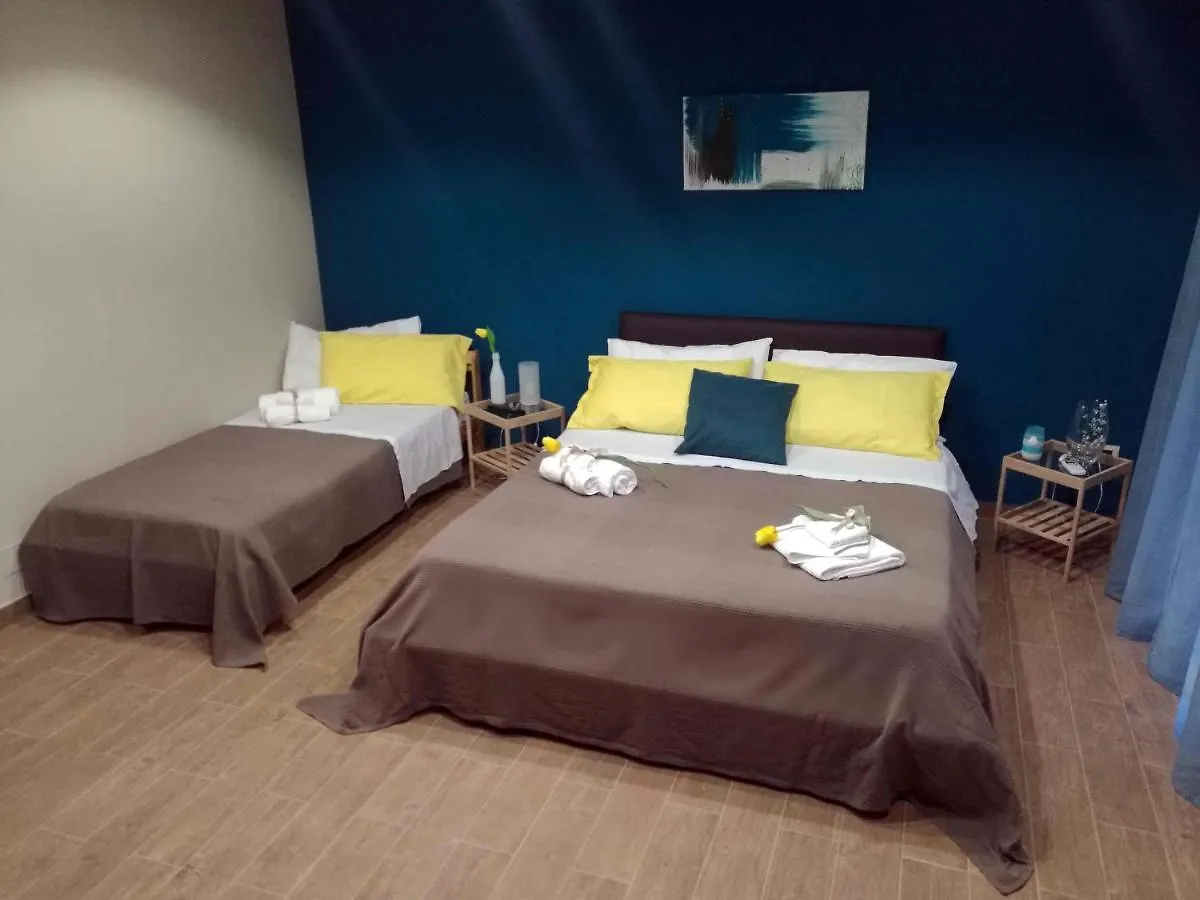 Awa B&B Capo dʼOrlando 0*,